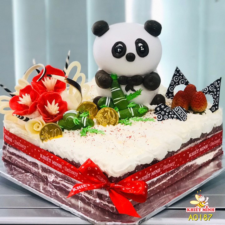 Sinh nhật, Bánh red velvet, gấu trúc